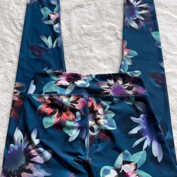 Aéropostale Printed Leggings - Picture 4 of 4